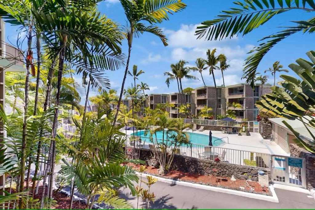 Cozy 1 Bdrm Condo At Ali'I Villas Кайлуа Кона Екстериор снимка