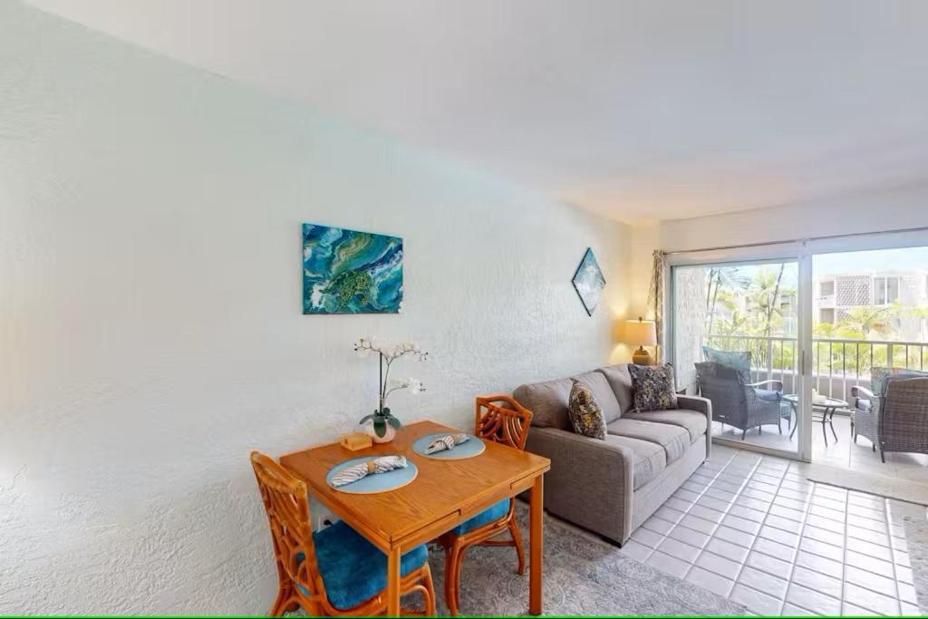 Cozy 1 Bdrm Condo At Ali'I Villas Кайлуа Кона Екстериор снимка